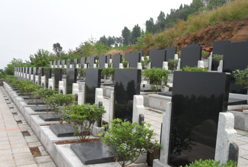 琼中阴宅风水的布置原理是什么？